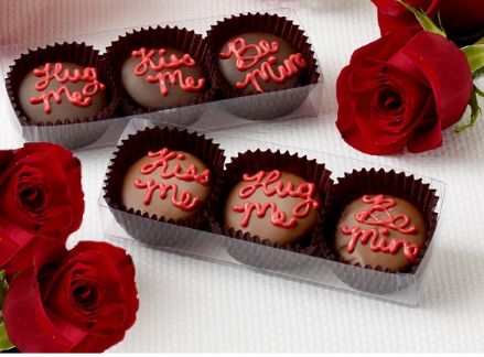 Sweet Shop USA - 3 Piece Chocolate-Covered Valentine Message Oreos 3 oz - F104030330884