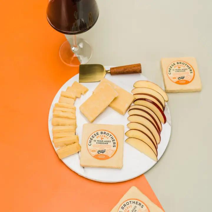 Cheese Brothers - 15-Year-Aged Cheddar 6 oz - CB10